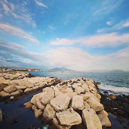 La Gioiosa アパート ナポリ